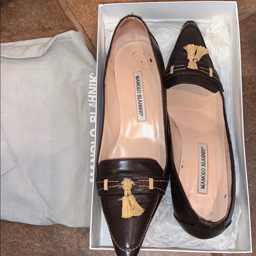 Manolo Blahnik dark brown low heels